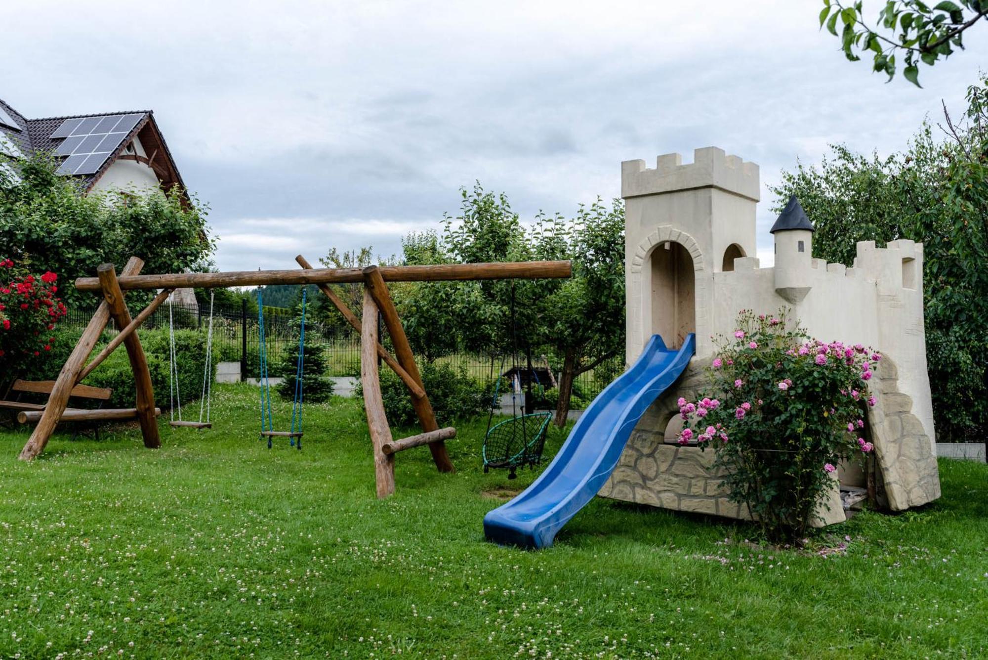 Willa Jaroszowka Kluszkowce Buitenkant foto