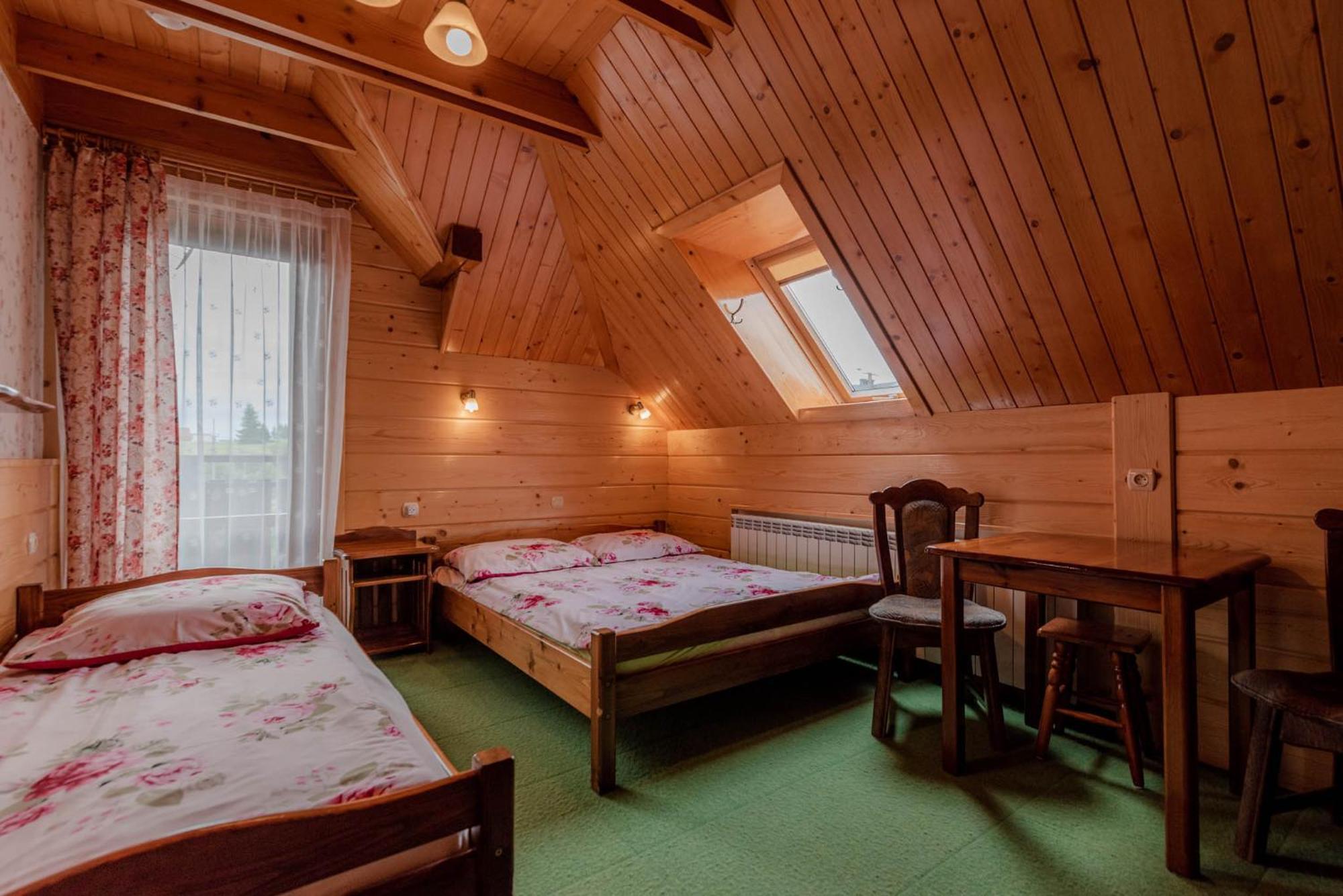 Willa Jaroszowka Kluszkowce Buitenkant foto